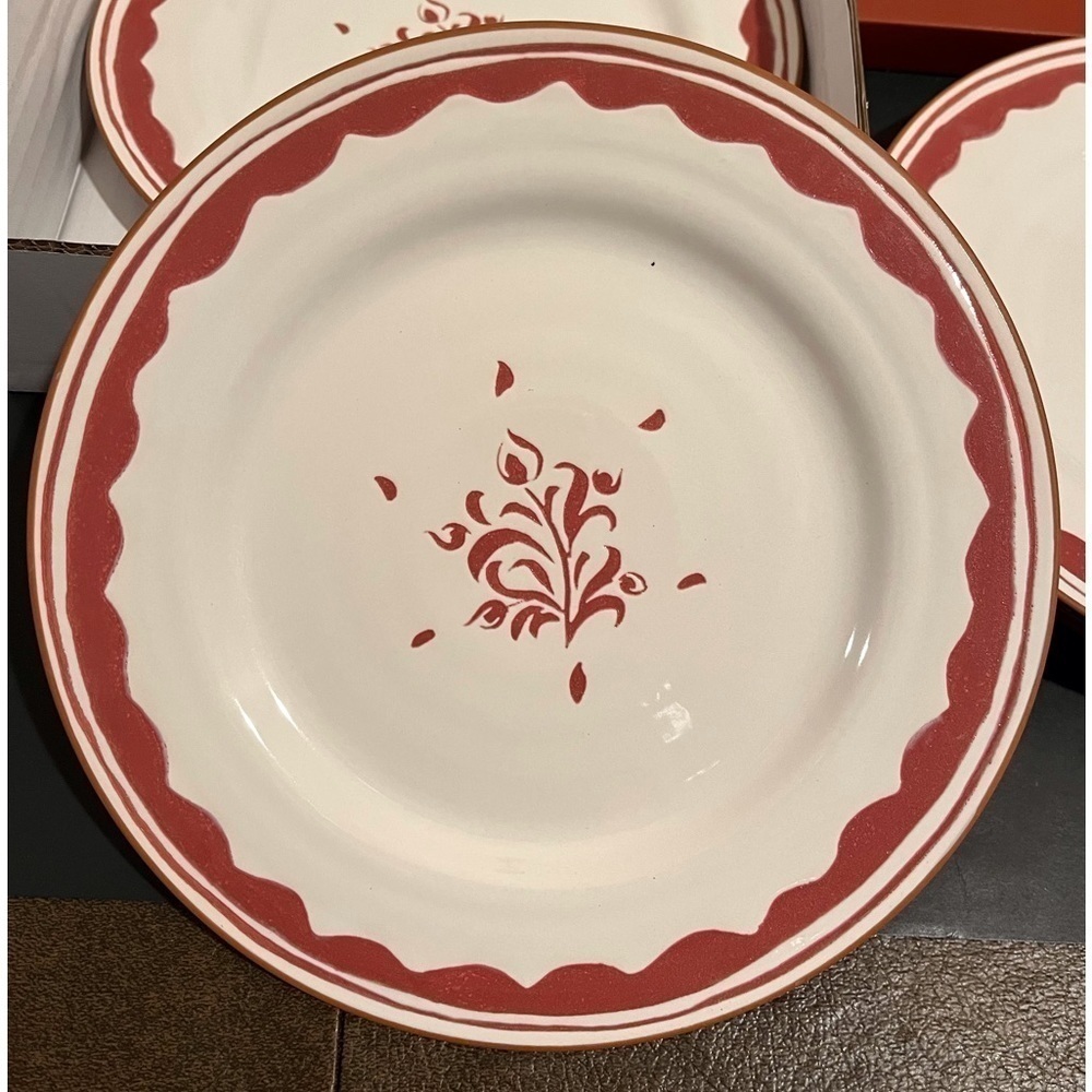 New in Box Pottery Barn Stoneware Salad Plates Sienna Pattern